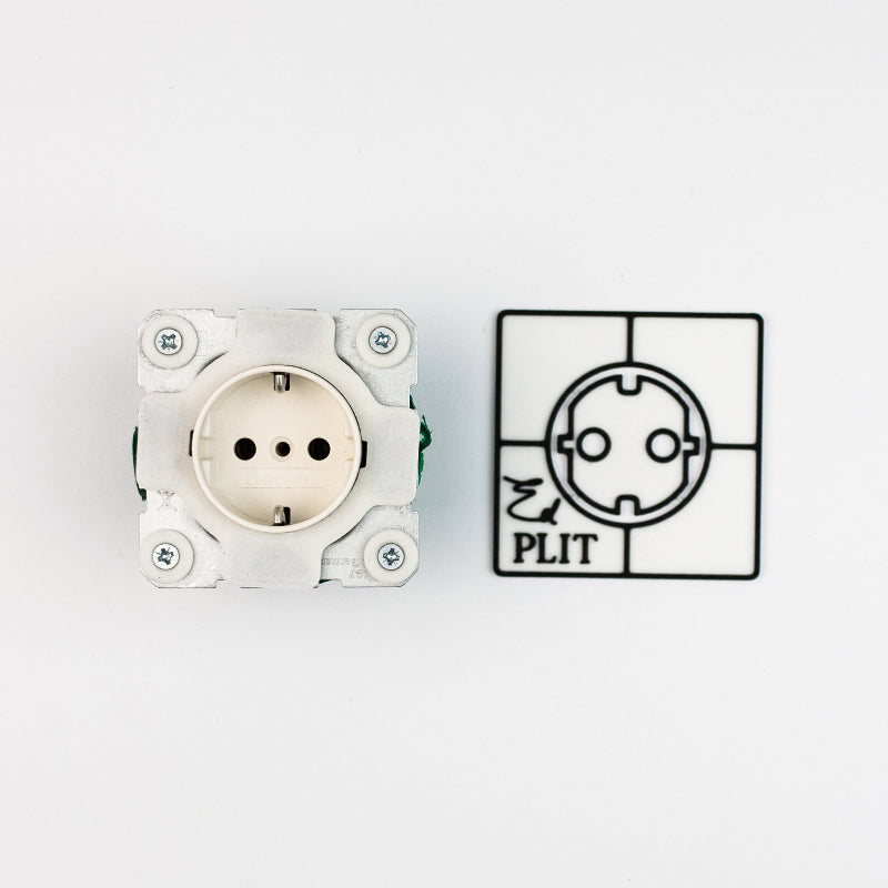 Flush-mounted socket outlet system by EDPLIT with installation hardware.